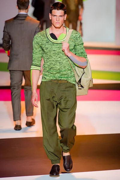 Look 11